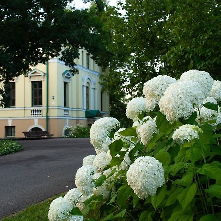Готель Nauksenu Muiza Naukseni Екстер'єр фото